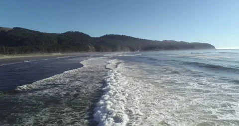 Oregon coast breaking waves drone 3 動画素材 187253581