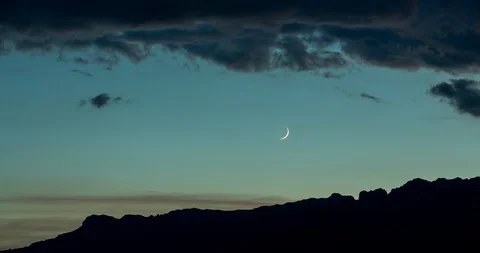 Oregon - Crescent Moon Setting Over Mountains - 4K Timelapse Stock Footage 113459435