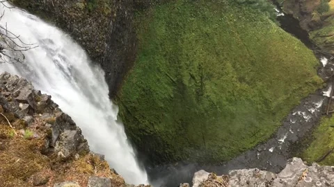 Oregon falls slow motion Stock Footage 202187216