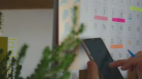 Organizing your schedule 스톡 동영상 235718737