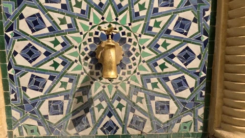 Oriental Moroccan tile pattern. Moroccan mosaic tiles. Colorful geometric Stock Footage 243242424
