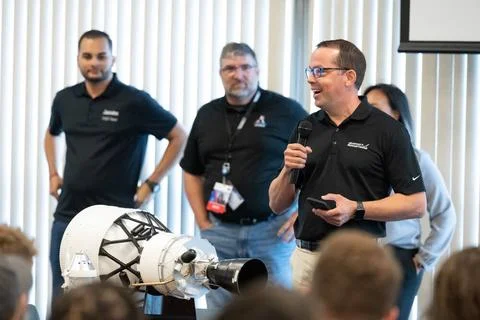 Orion Program Manager at Aerojet Don Mahr delivers remarks during a panel ... Foto stock