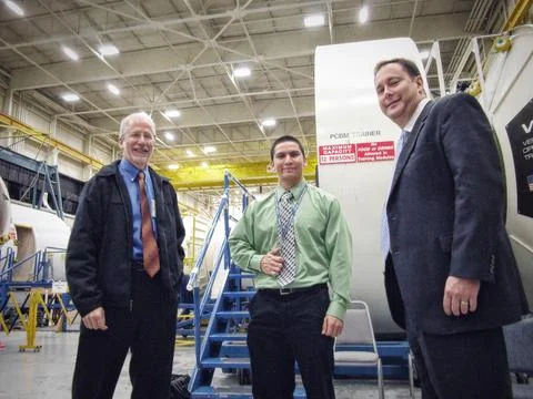 Orion Program Manager Mark Geyer stands with Philip Reyes and 스톡 사진