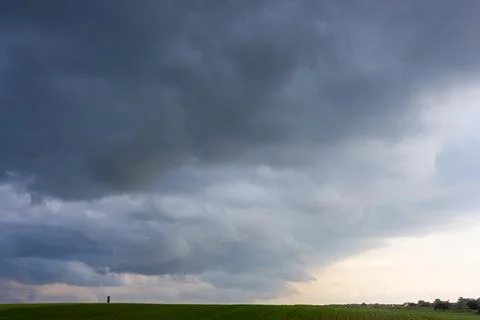 Ornamental clouds. Dramatic sky. Epic storm cloudscape Soft sunlight. Panoram Foto stock