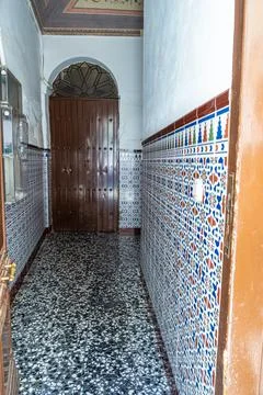 Ornamental elements and typical moorish tile patterns of architectural decora Foto stock