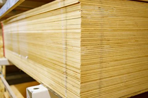 OSB board. sheet material is used in construction. hardware store. 스톡 사진