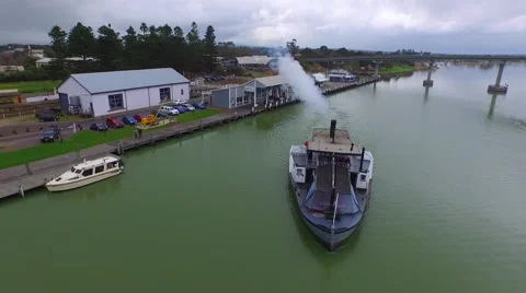 Oscar W steam driven paddle steamer boat River Murray Stock Footage 55916851
