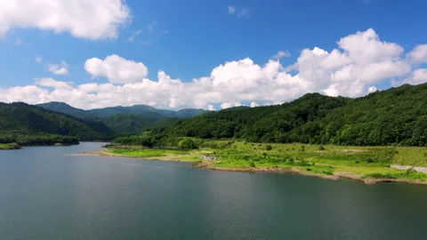 Oshu Lake and Clouds Video stock 332285272