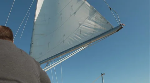OTS of unidentifiable man sailing. Vidéo 48869419