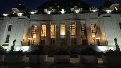 Ottawa, ON, Canada - Oct 7, 2026: Supreme Court of Canada dramatic night view 스톡 동영상 347244792