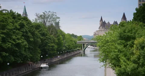 Ottawa Canal In The Summer Vidéo 64969425