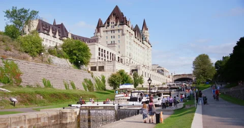 Ottawa Locks on a Busy Summers Day Vidéo 65529316