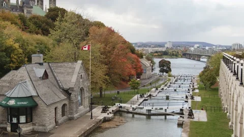 Ottawa Rideau Canal Locks Overlooking Ottawa River 6k Downsampled to 4k UHD 스톡 동영상 141276953