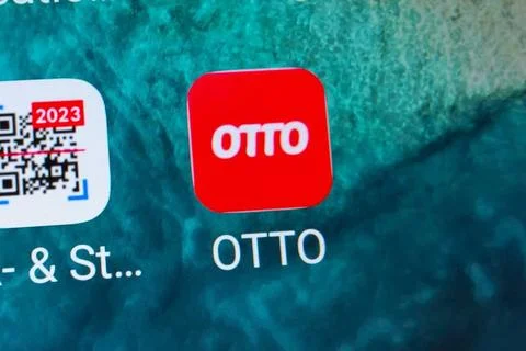   OTTO Versand, Online Shopping App auf einem Smartphone-Display *** OTTO ... Stock Photos