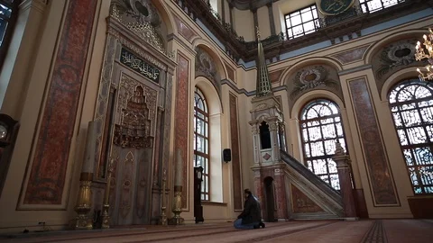 Ottoman Dolmabahce Mosque Bosphorus Stockbeeldmateriaal 85569652