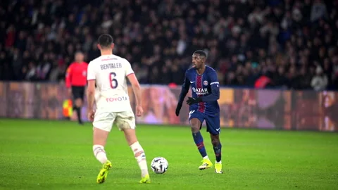 Ousmane Dembélé during Paris Saint-Germain (PSG) VS LOSC - Ligue 1 (2026) 動画素材 340537763