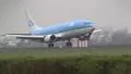 Out of focus to focus plane, KLM boeing 737 HD Footage