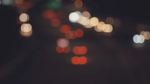 Out of Focus highway traffic at night Видео 156475220