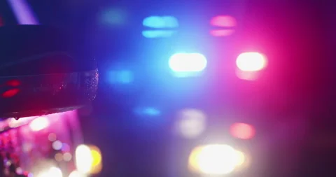 Out of focus police flashers, pulled over vehicle, police, Flashing red and blue Vidéo 271205469
