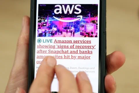 Outage of Amazon Web Services knocks out websites and apps, London, United Kingd Stock Photos