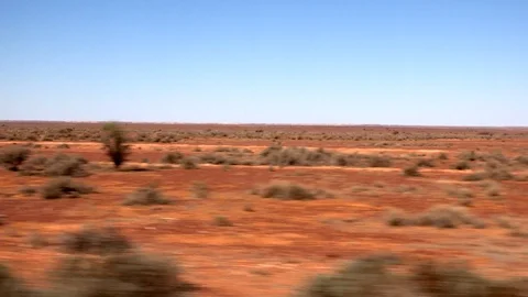 Outback Desert Driveby 2 Stockbeeldmateriaal 127330927