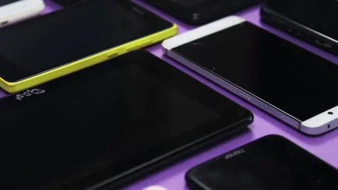 Outdated and modern models of smartphones and mobile phones 库存影片 133024646