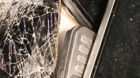 Outdated models of mobile phones and smartphones. Video rotation. Vertical video Stock-Footage 250114349