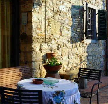 Outdoor dining 库存照片