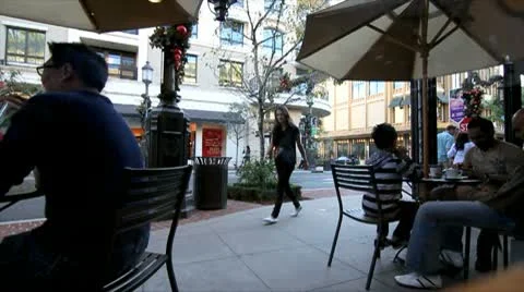 OUTDOOR DINING ON THE PLAZA Stock Footage 9319119