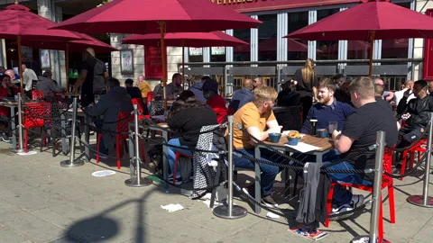 Outdoor dinning. Stock Footage 152713856