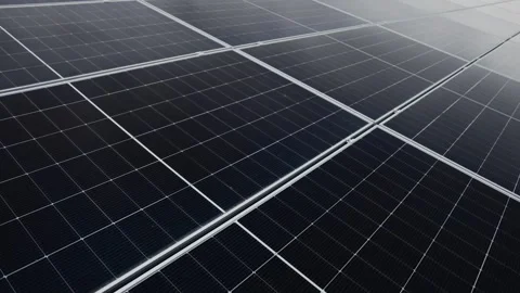Outdoor solar array used for clean electricity generation Vídeo Stock 345610991