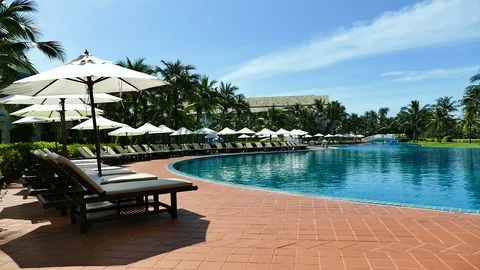 Outdoor swimming pool Video stock 75992336