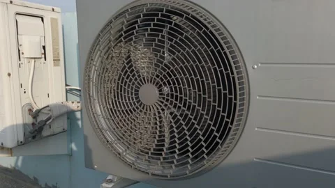 Outdoor unit from air conditioner Vídeos de archivo 197620868