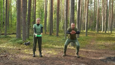 Outdoor workout Stockbeeldmateriaal 320767145