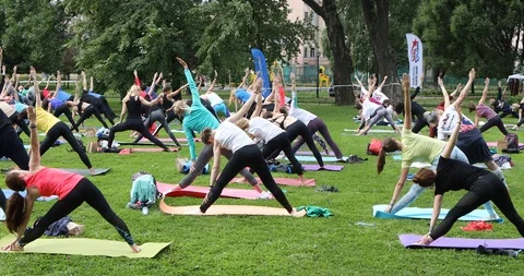 Outdoor Yoga Class In The Park Stock Footage 112917997