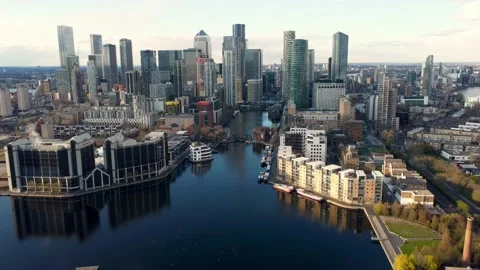 Outer millwall dock, Isle of Dogs, London, England. Stock Footage 178959720