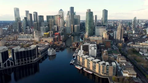 Outer millwall dock, Isle of Dogs, London, England. Stock Footage 178960769