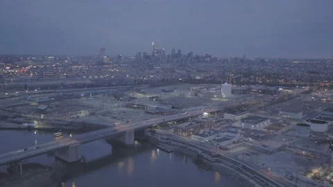 Outer Philadelphia Skyline, Pull Out Vídeos de archivo 233210604