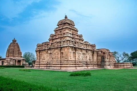 Outer side view of 8Th century ancient Sangamesavara temple at Pattadakal 2 Stock Photos