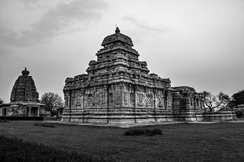 Outer side view of 8Th century ancient Sangamesavara temple at Pattadakal Stock Photos