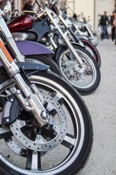 The outgoing wheels of motorcycles Stock-Fotos