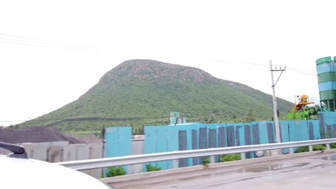 Outside around view while driving car on Indian roads Vidéo 138792041