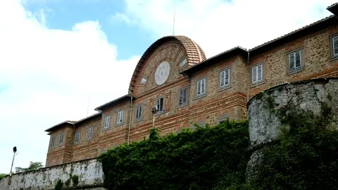 Outside view of the ancient castle of Sammezzano, Tuscany Italy 库存影片 75347934