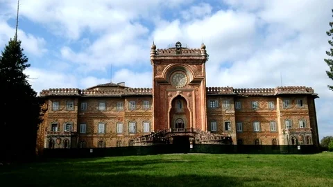 Outside view of the ancient castle of Sammezzano, Tuscany Italy 库存影片 75348216
