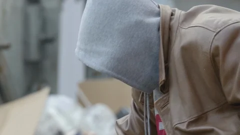 Outside without home guy Vidéo 121593699