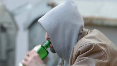 Outside without home guy trash, street, Video stock 121593675