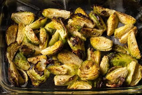 Oven Roasted Brussels Sprouts Stock-Fotos