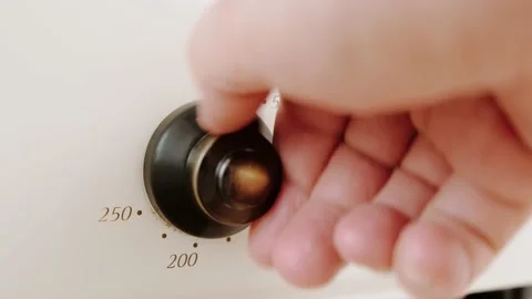 Oven switch for setting temperature Video stock 175223562