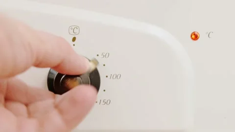 Oven switch for setting temperature Stock-Footage 175223800