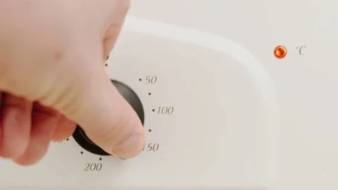 Oven switch for setting temperature Stock Footage 175224019